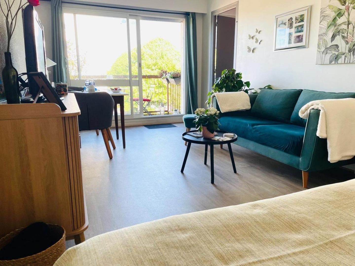 Le Clos Pichot - Studio Avec Balcon, Parking Prive - 5Mn Gare Chartres Exteriér fotografie