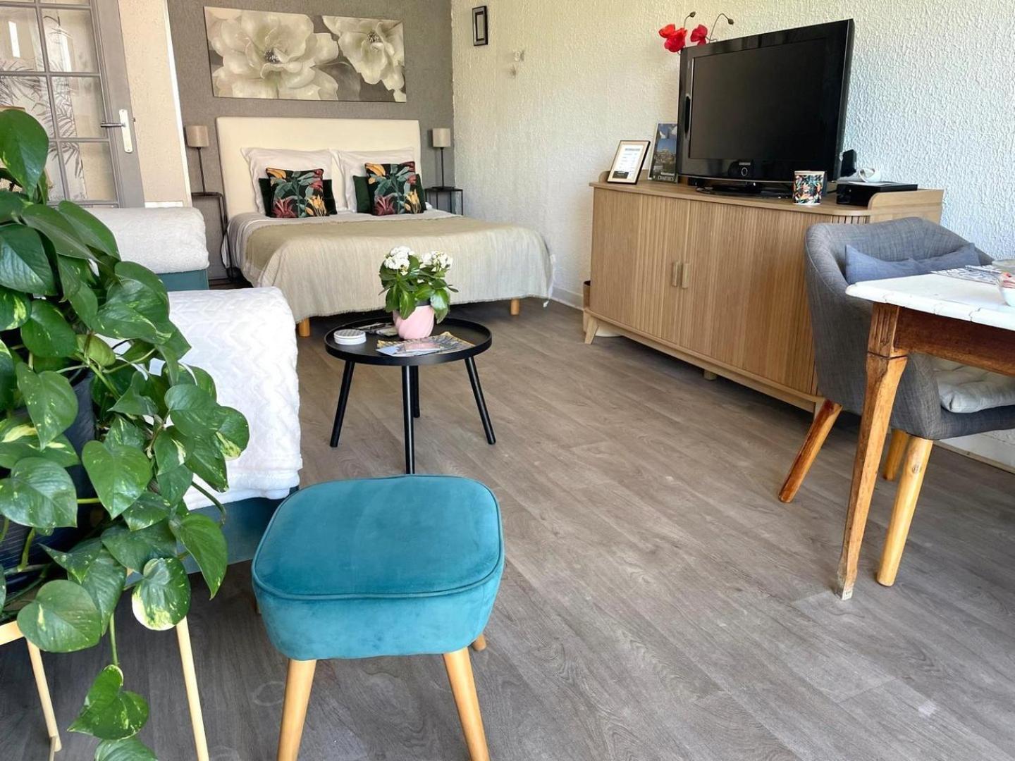 Le Clos Pichot - Studio Avec Balcon, Parking Prive - 5Mn Gare Chartres Exteriér fotografie